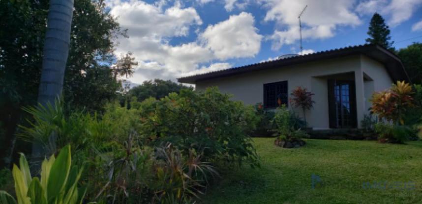 Casas e Sobrados