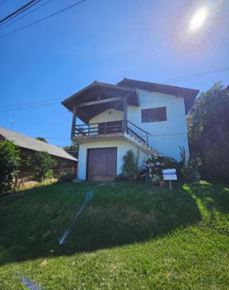 Ótima opção de casa com vista em Morro Reuter/RS!