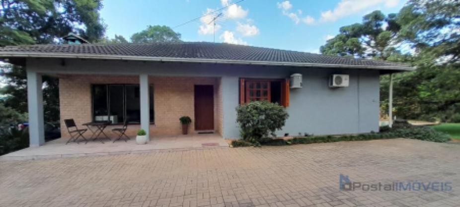 Casas e Sobrados